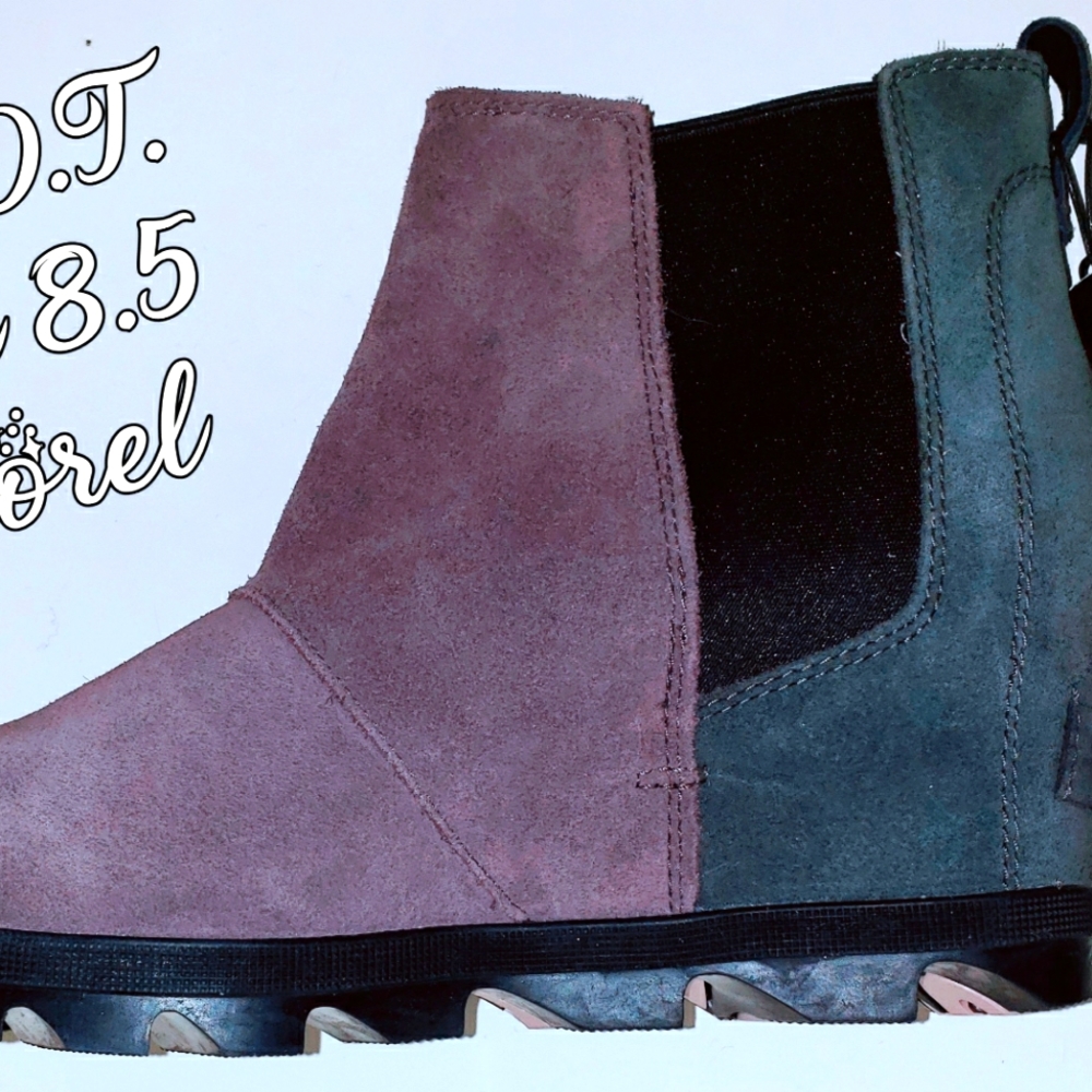 Sorel Wedge boots Size 8.5 usa womens. Purple & black